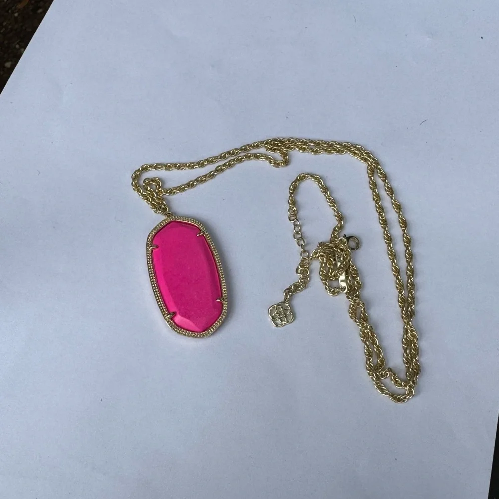 Kendra Scott Gold and Pink Pendant Necklace - Picture 1 of 1